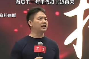 B费：曼联要尽可能为赢得所有冠军而战，要比上赛季更进一步